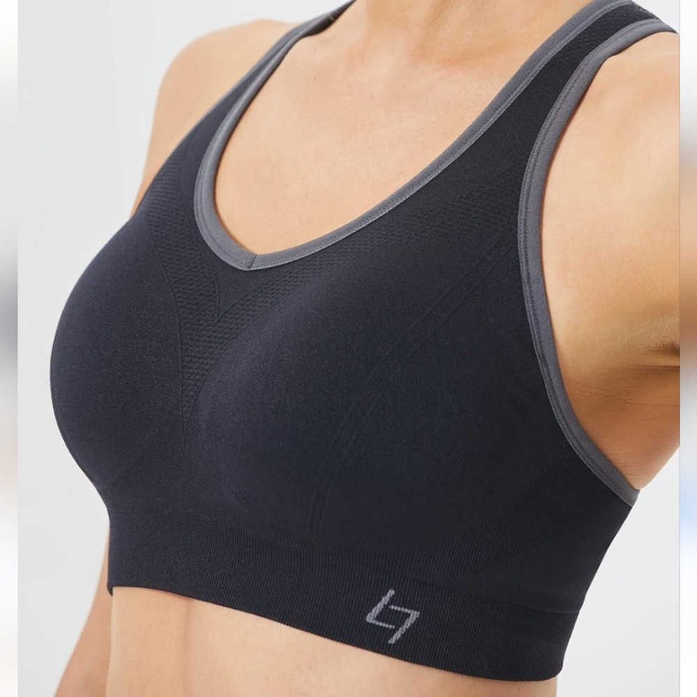 EUC Sport Essentials Padded Seamless Sports Bra, Black/Grey, Sz S